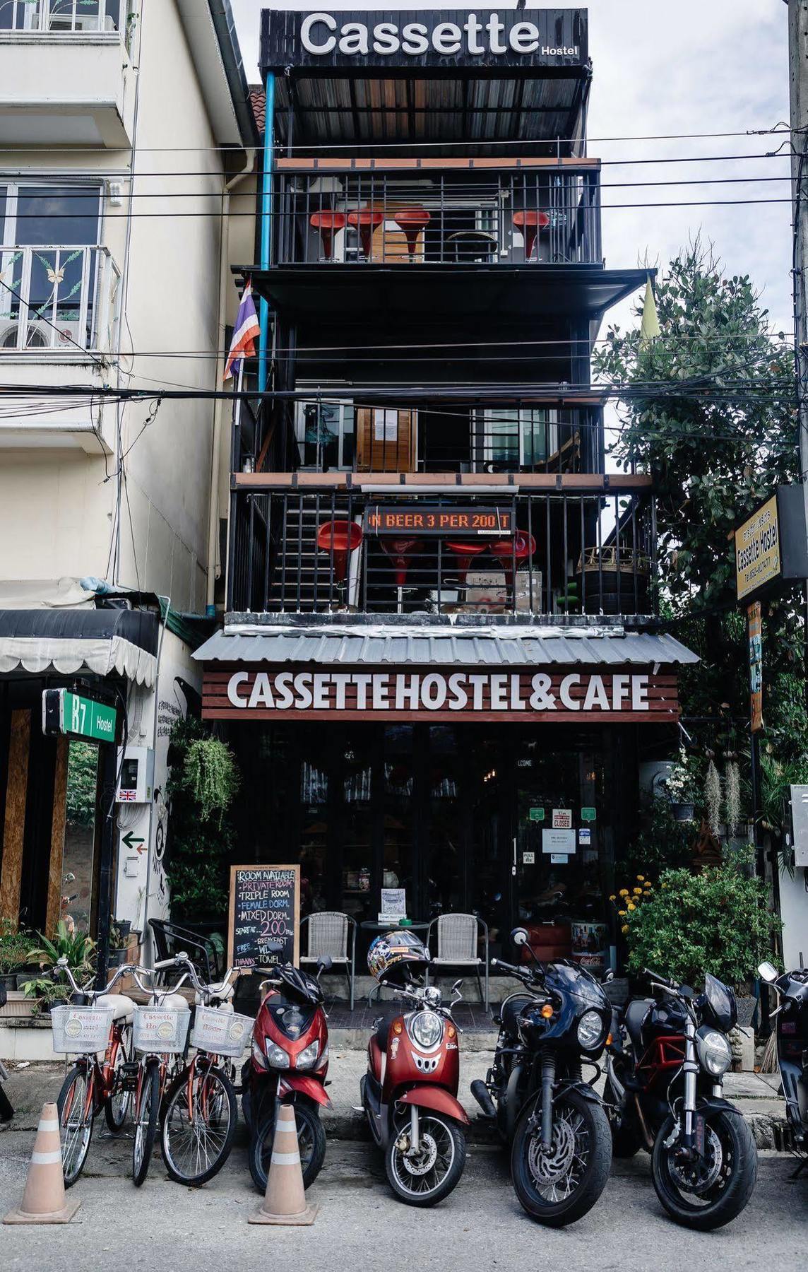 Cassette Hostel Chiang Mai Exterior photo