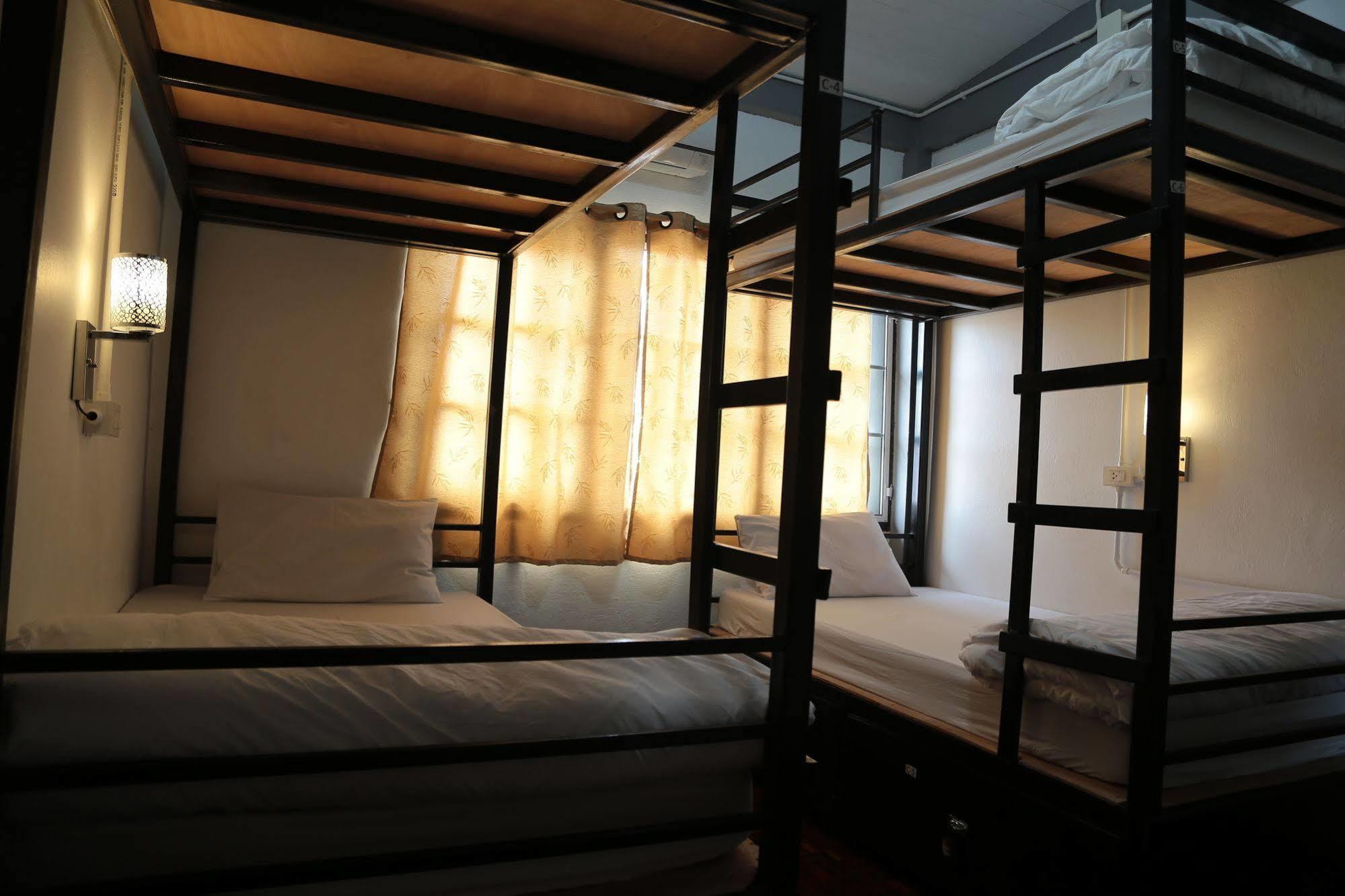 Cassette Hostel Chiang Mai Exterior photo